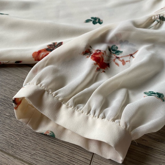 Aritzia Wilfred Sofiane Blouse (cream) - Picture 5 of 6